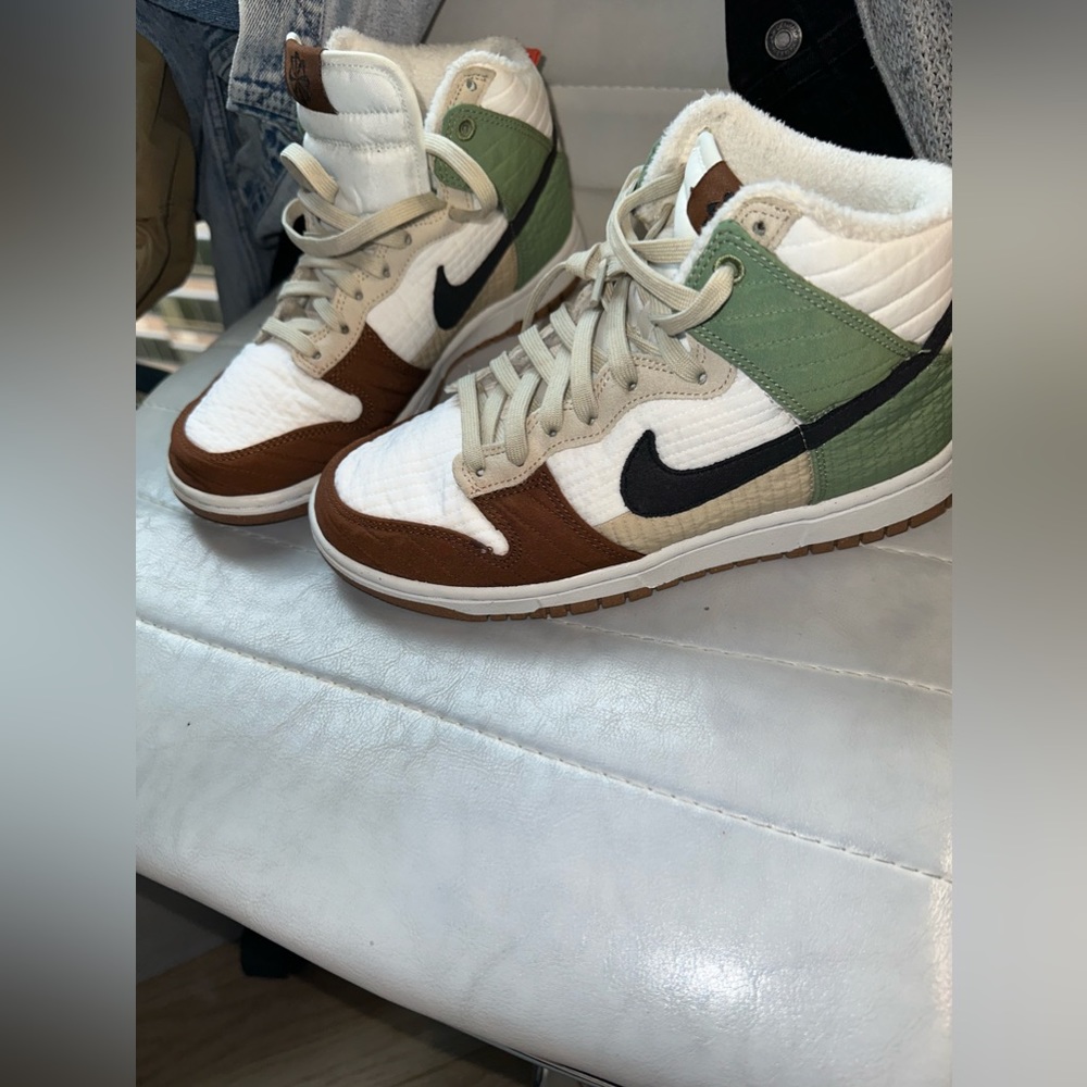 Women’s Dunk High LX Next Nature Toasty size 7.5 no box